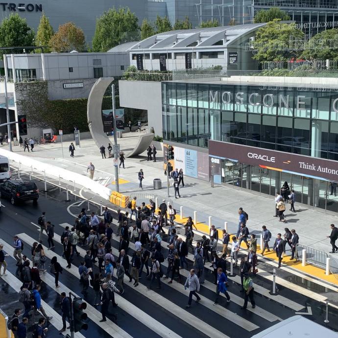 Pedestrians may cross Howard Street to go from Moscone North to South